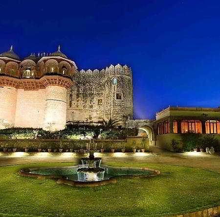 Atulya Fort Khejarla Екстериор снимка