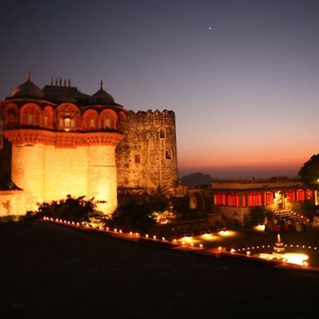 Atulya Fort Khejarla Екстериор снимка