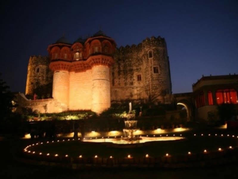 Atulya Fort Khejarla Екстериор снимка