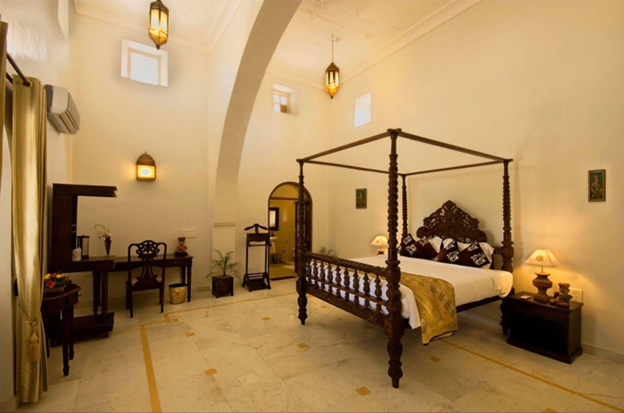 Atulya Fort Khejarla Екстериор снимка