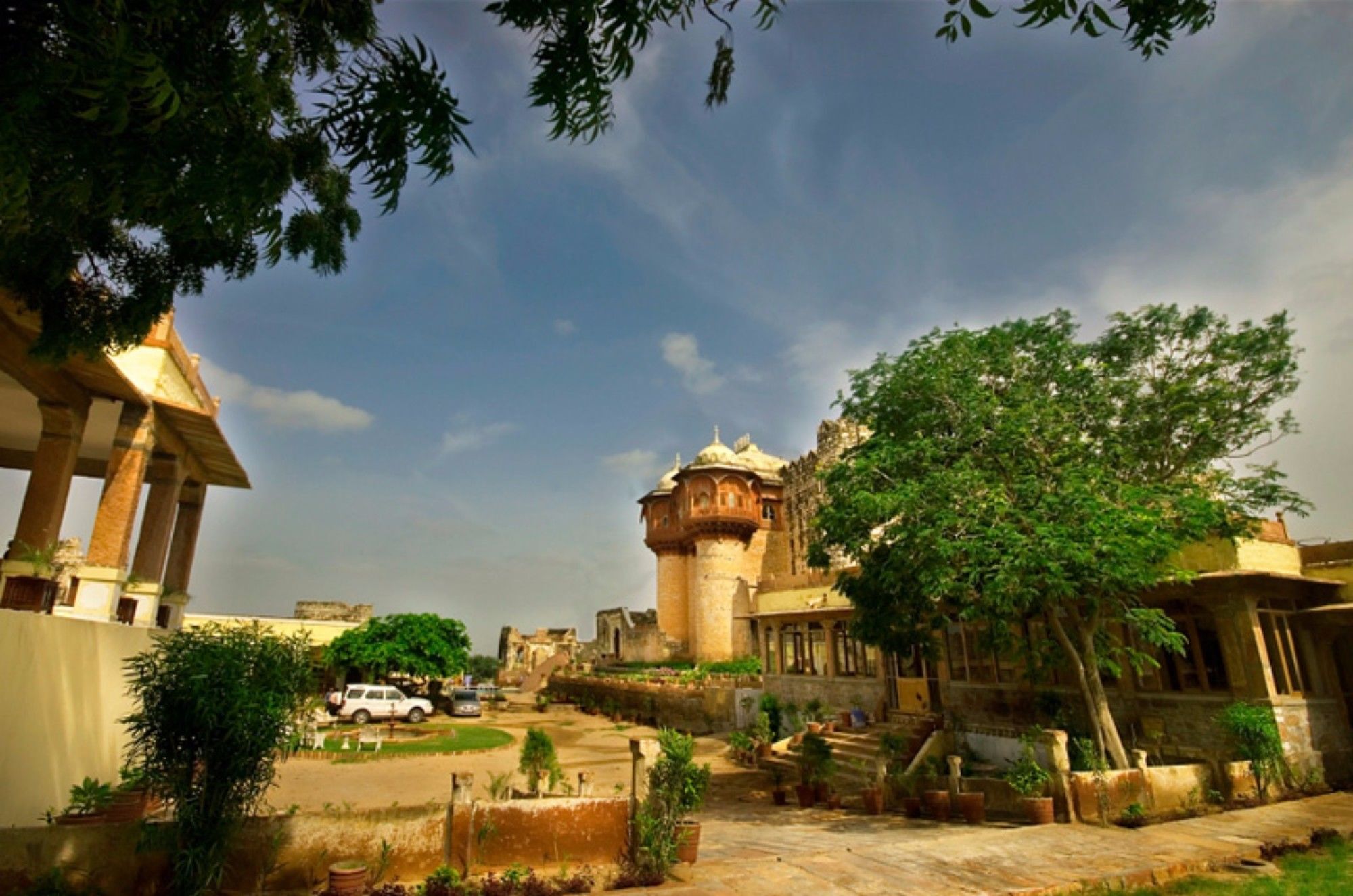 Atulya Fort Khejarla Екстериор снимка